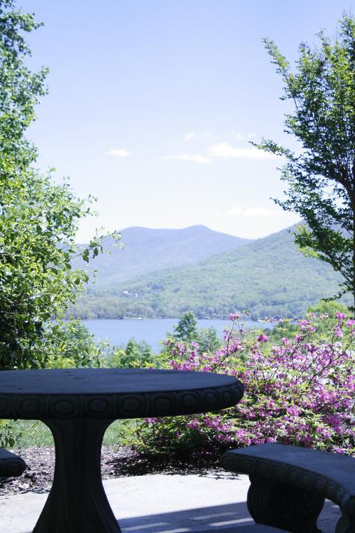 Lake Chatuge Lodge Hiawassee Eksteriør billede