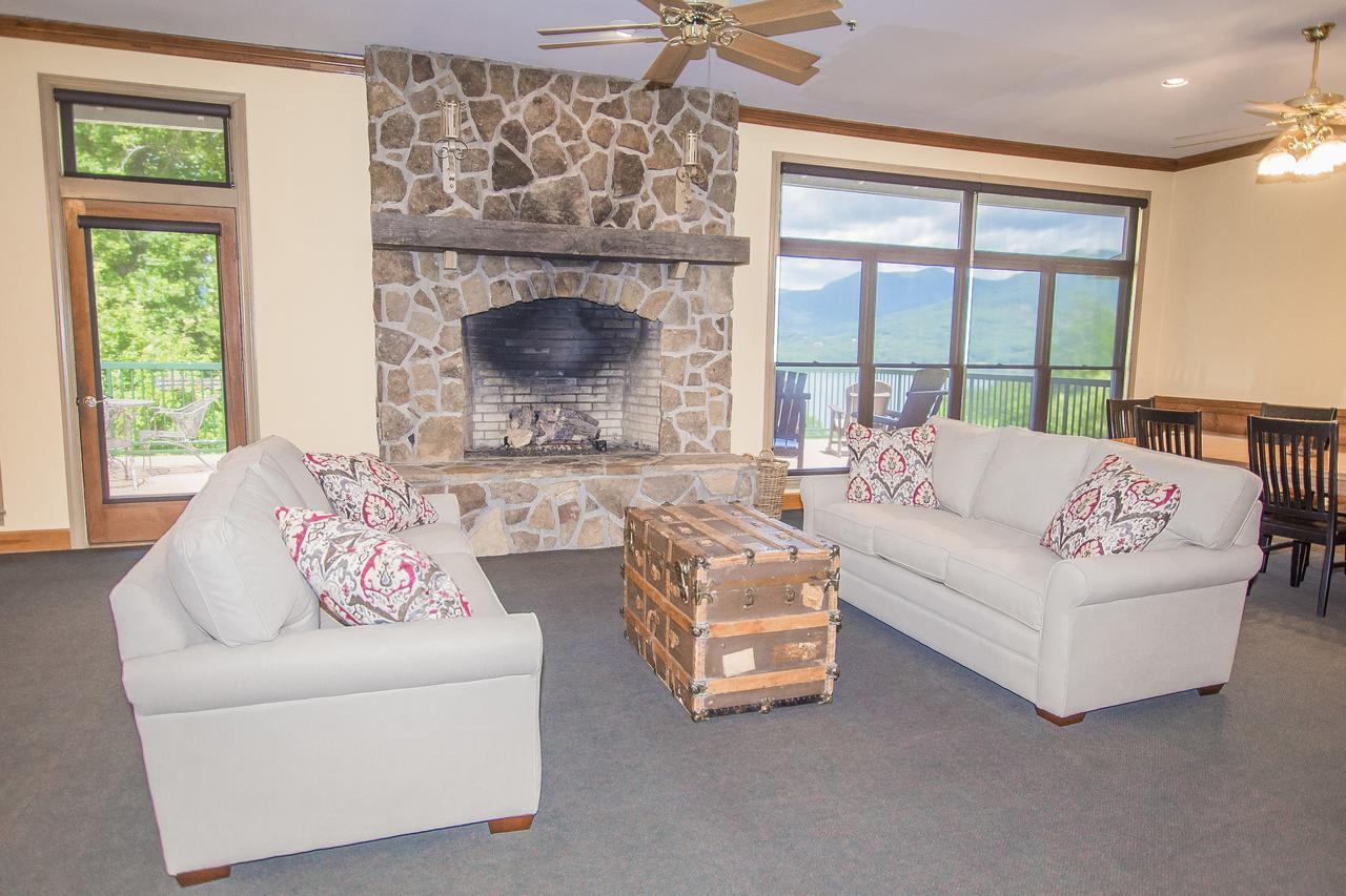 Lake Chatuge Lodge Hiawassee Eksteriør billede