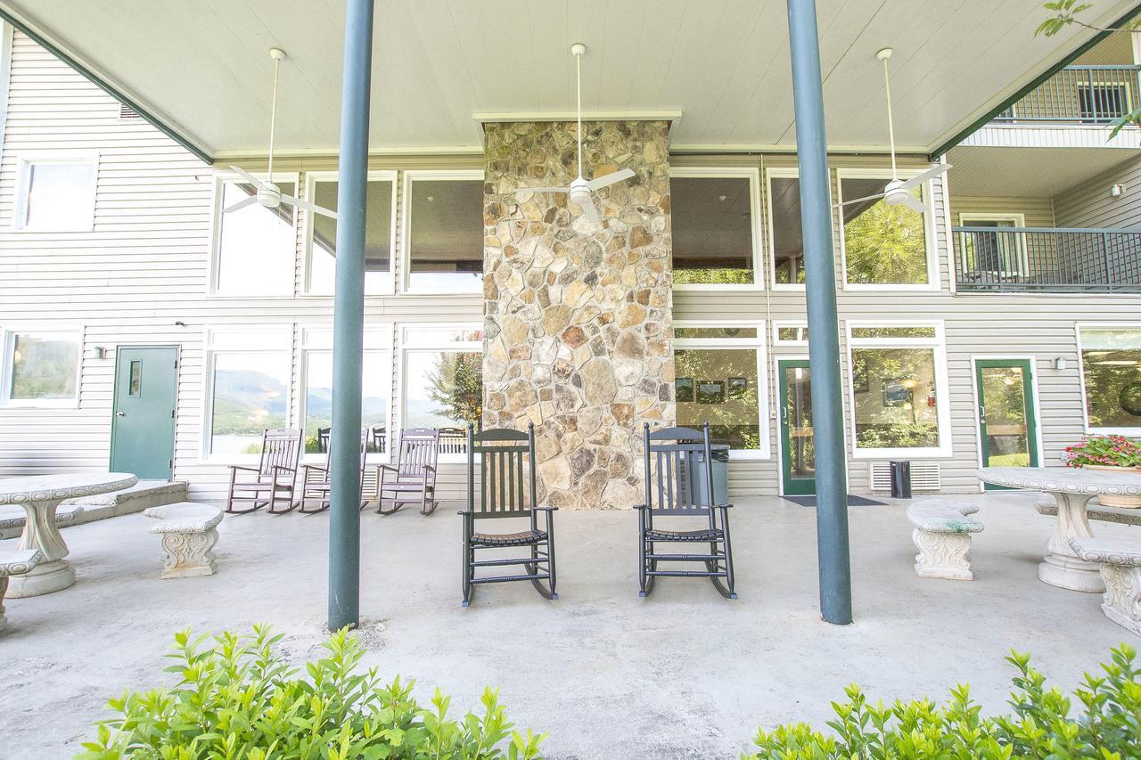 Lake Chatuge Lodge Hiawassee Eksteriør billede