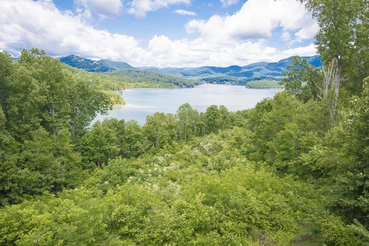 Lake Chatuge Lodge Hiawassee Eksteriør billede